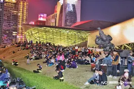 大年初三，广州塔下无人机飞行表演登场，又是刷屏朋友圈时间图片