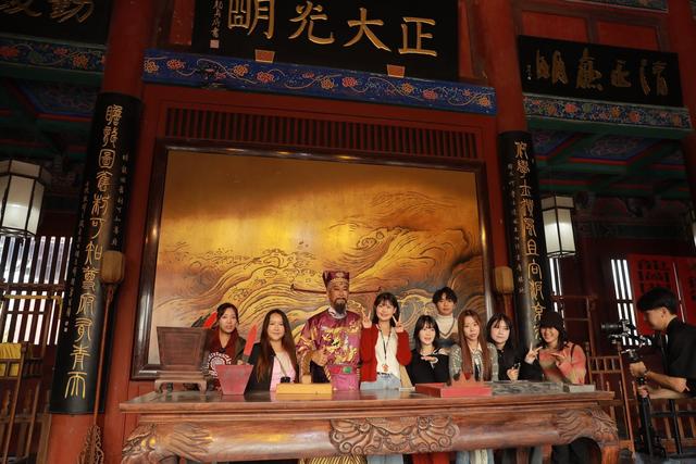 六天打卡四大古都！境外达人带世界看见中原之美