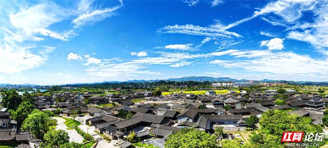 秋游时刻丨天高云淡，正是拜访荆坪古村的最好时节