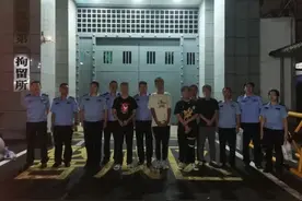 “自爆式”报警！4人打台球赌博被拘留图片