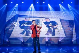 中山大学附属第一医院举行春晚，姜育恒惊喜献唱《再回首》图片