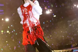 【文化这一年·演唱会】明星歌手密集登台一票难求，演唱会强势带动北京文旅“一路生花”图片