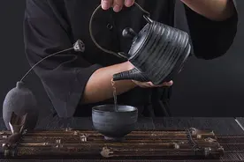 夜读 | 孙琴安：说高人图片