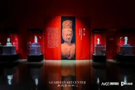 中国古代雕塑艺术杰作！在嘉德艺术中心看见“青州微笑”图片