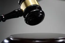 自媒体运营中哪些“红线”不能踩？造谣传谣将受到什么法律制裁？图片