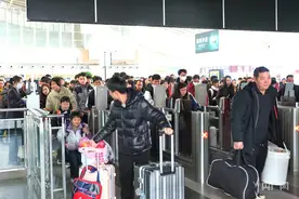 新春走基层｜2025年春运开启 厦门火车站预计发送旅客373万人图片