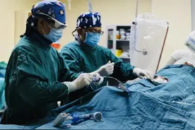 18岁小伙上体育课突然心慌头晕，原来是心脏上有个“小洞”图片