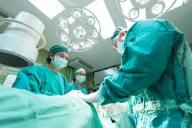 阑尾切除手术中，医生最不想碰到的事竟然是……图片