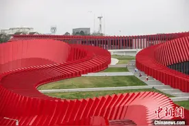 探访贵州长征数字科技艺术馆“红飘带”图片