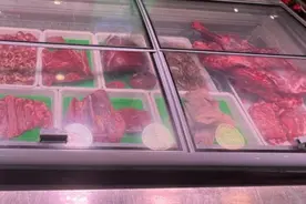 牛肉价格大“跳水”！连续九周下跌，触及近年低点，部分牛肉降至每斤30元以下图片