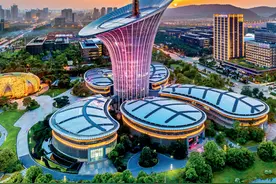 湖北省武汉东湖新技术开发区：“一束光”照亮一座“创新城”图片