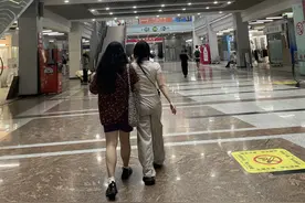 订单排到8月中，义乌女生打开新赛道：“重生”之我在商贸城“带团”图片