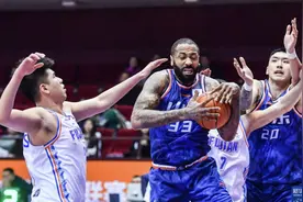 反戈一击！山东男篮15日迎战广东，吉伦沃特反击老东家图片