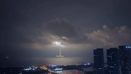 日照海边！上演宇宙级浪漫！