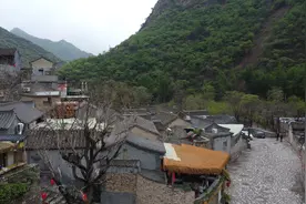 京西深山中 600年古村恢复迎客图片