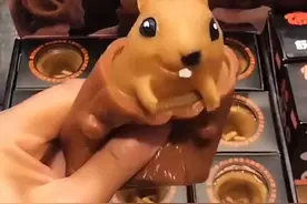 年轻人喜欢“捏捏乐”：小心“解压”变“增压”图片