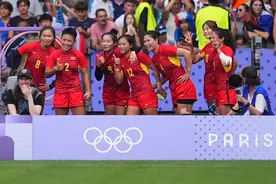 巴黎奥运会 | 中国女橄：化茧成蝶图片