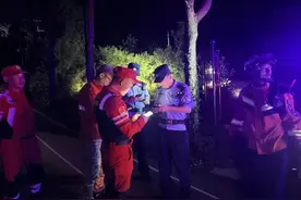 8人登山中途迷失方向其中有3名儿童，均获救图片