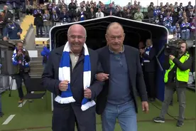 泪目！76岁老帅埃里克森患癌后曾重返老东家哥德堡，全场球迷致敬图片