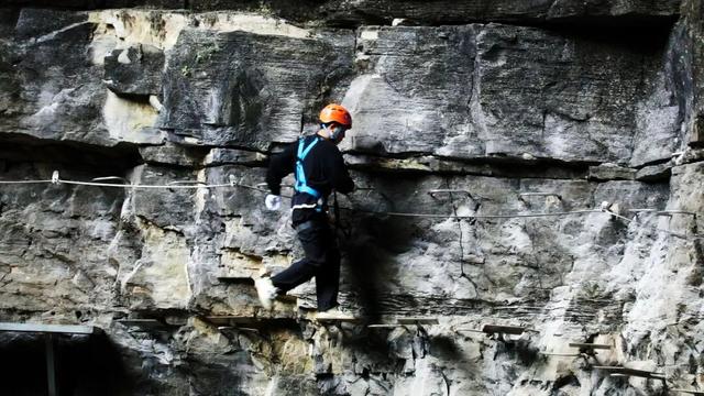 【探秘双河洞】与洞穴对话，让心跳共鸣！双河洞景区山地运动项目引外省游客奔赴热潮