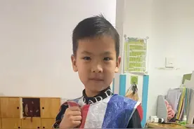 废纸塑料袋演绎“环保时装秀”！常熟市支塘镇支东村开展“见‘圾’行事”减塑日活动图片