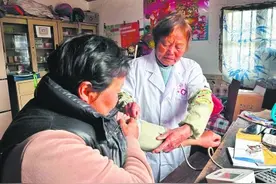 “赤脚医生”的50年坚守 李华梅：当好村民健康守护人图片