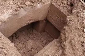 网传资阳安岳疑似发现古墓 当地回应：正在走程序，请专家勘查图片