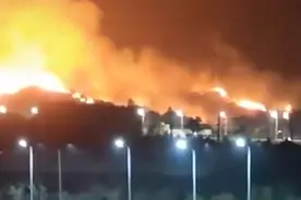 江西南昌梅岭发生山火：不到半小时火被扑灭，无人员受伤图片