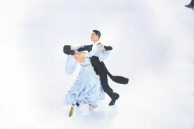 体育舞蹈演绎浪漫和激情图片