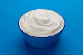 这种“酸奶”千万不能喝，误服存在致命风险！图片