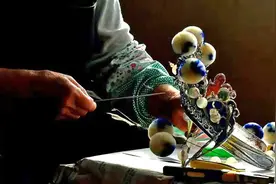 川剧盔头：舞台角色的“定格照”图片