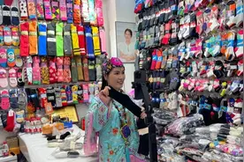 “对等关税”第二天，义乌老板娘们上西班牙语课，义乌小商品从来都是卖全球图片