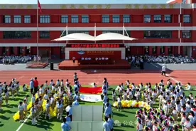 点燃运动激情 绽放生命光彩——未央区六村堡小学阳光体育节暨第六届田径运动会图片