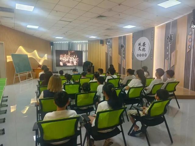 国庆假期去哪玩？成安县图书馆“文化大餐”已备好！
