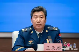 外卖骑手如何适应电动车新规？近69万名骑手已采用换电模式图片