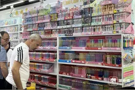 刷题笔、串串笔、金榜题名礼盒卖爆了，义乌“文具王国”进入销售旺季图片