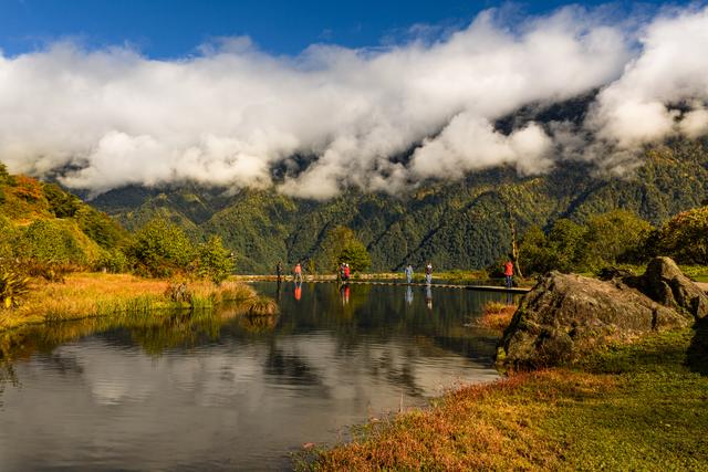 四川峨边：黑竹沟美景醉游人