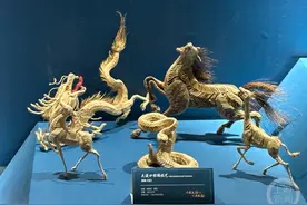 新春走基层｜图书馆里的“非遗”贺新年图片