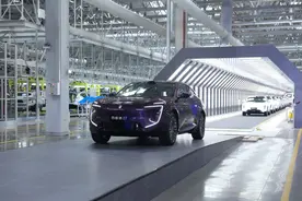 四个“内外兼修”，让电动汽车“智”感满满——探究阿维塔如何在竞争中“站稳身位”图片