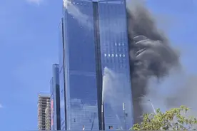 网传大厦着火？实为演习！教你一键查证谣言→图片