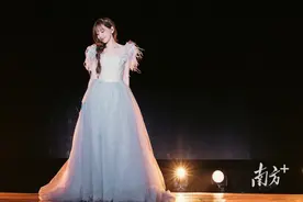 王心凌演唱会广州站甜蜜开唱，苦练粤语“告白”诚意满满图片