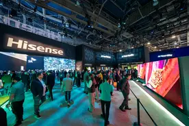 海信黑科技亮相CES2025 液晶电视史上第一次发出彩色光源图片