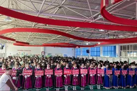 线上线下齐发力 扎兰屯“春风行动”促就业图片