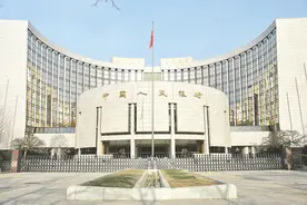 央行暂停公开市场买入国债，有何信号？图片