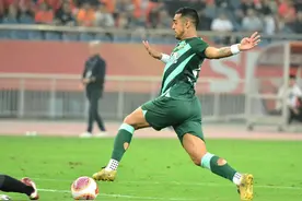 图集|泰山VS浙江，泰山队租借球员莱昂纳多表现出色图片