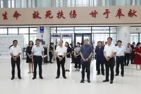 市人大常委会专题调研全市医保工作图片