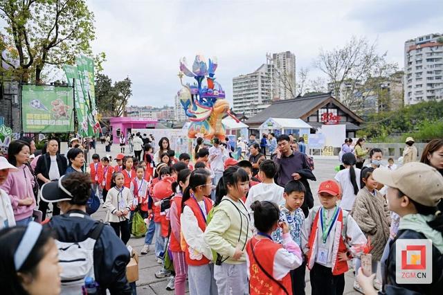 春假邂逅清明 自贡把整个春天打包进了万千游客的行囊