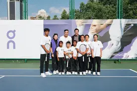 费德勒：成为孩子们的榜样很自豪，中国网球发展在加速图片