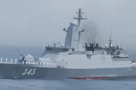 俄罗斯和北约罕见“同台亮相”图片