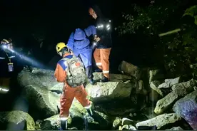 把禁区当景区，驴友“任性”探险遇困，救援该不该收费？图片